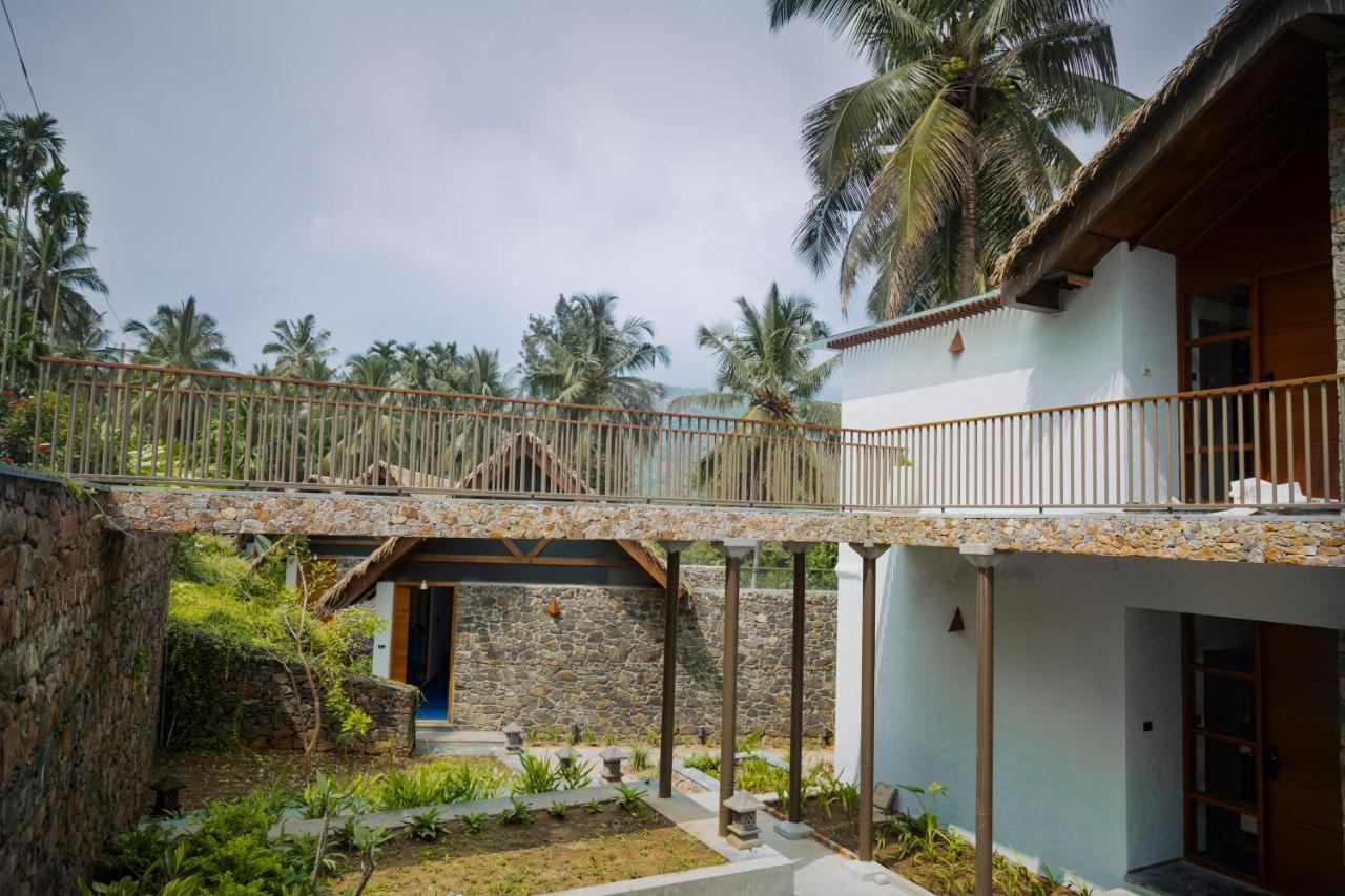 Maayaa Riverside Villa By Kpm Tripenta Attappādi Exterior photo