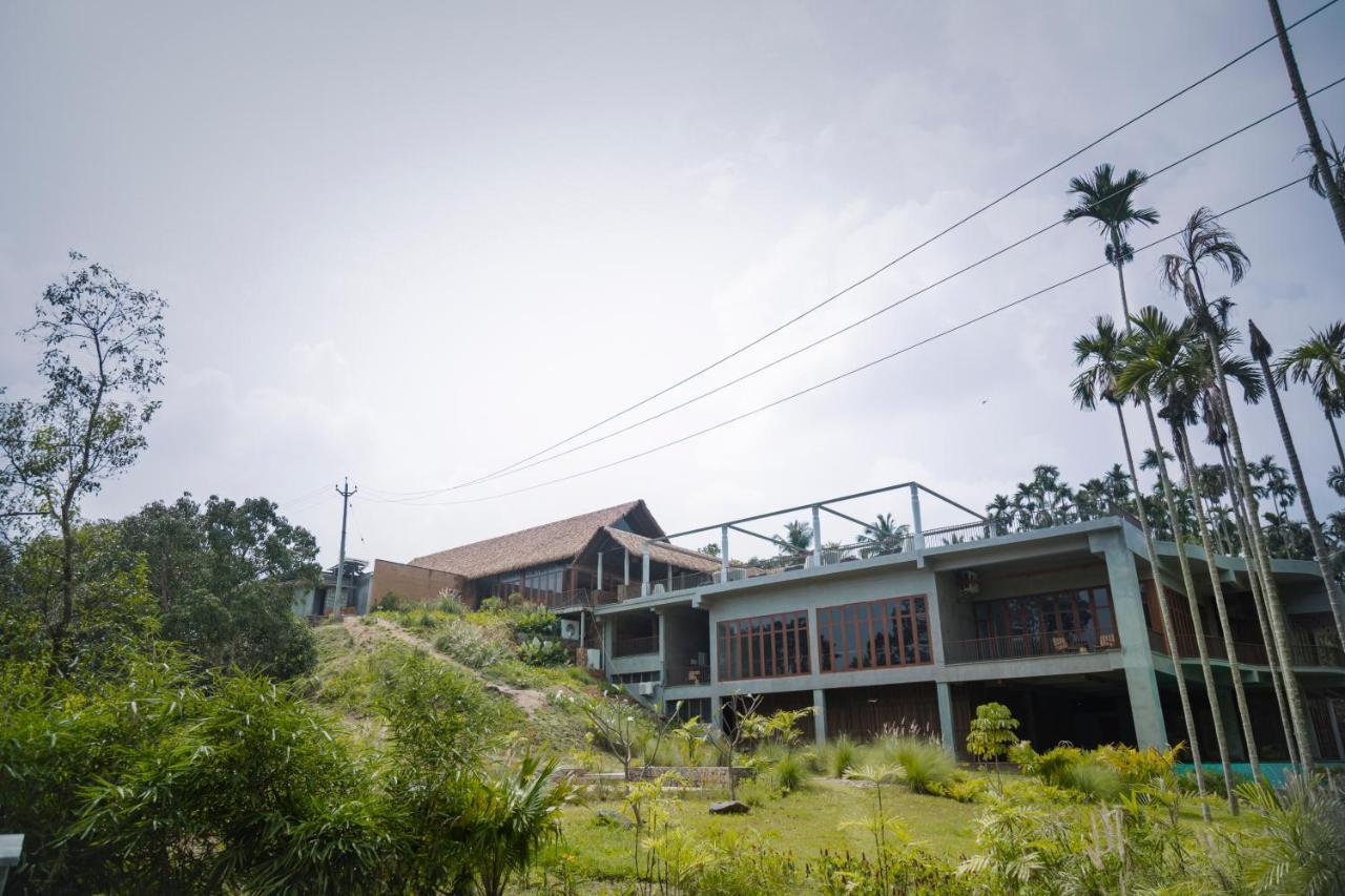 Maayaa Riverside Villa By Kpm Tripenta Attappādi Exterior photo