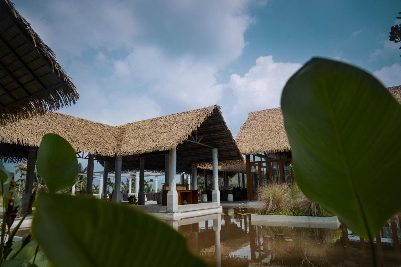 Maayaa Riverside Villa By Kpm Tripenta Attappādi Exterior photo